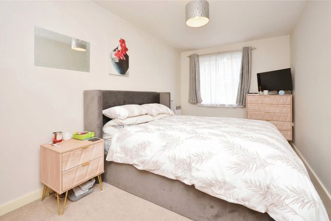 Flat for sale in Viridian Square, Aylesbury