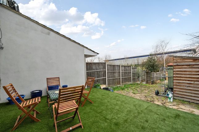 3-bed house on 106, Selworthy Road, London, £550,000