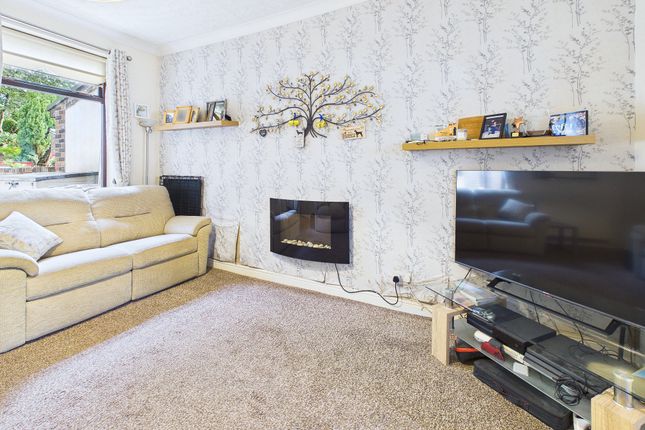 272, Whelley, Wigan photo 3