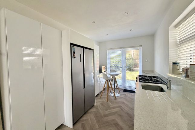 13, Highfield Road, Lymington, Hampshire, SO41 photo 3