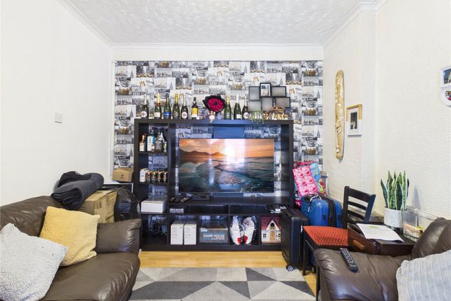 74, Baxter Road, London photo 4