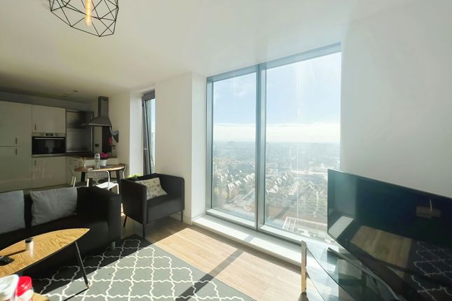 Flat for sale in Michigan Point Tower A, Michigan Avenue, Salford