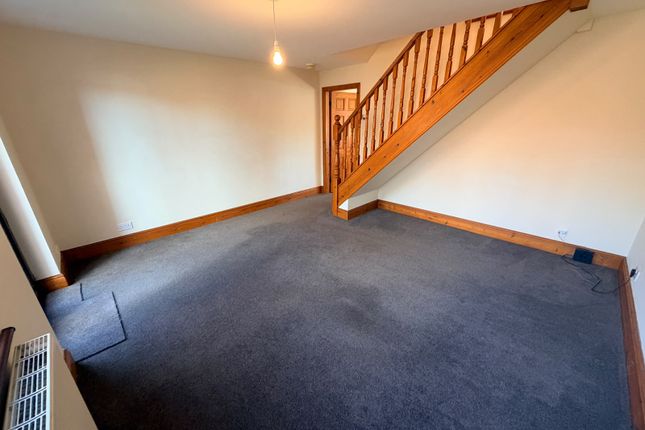 3, Vincent Lane, CHESTERFIELD photo 3