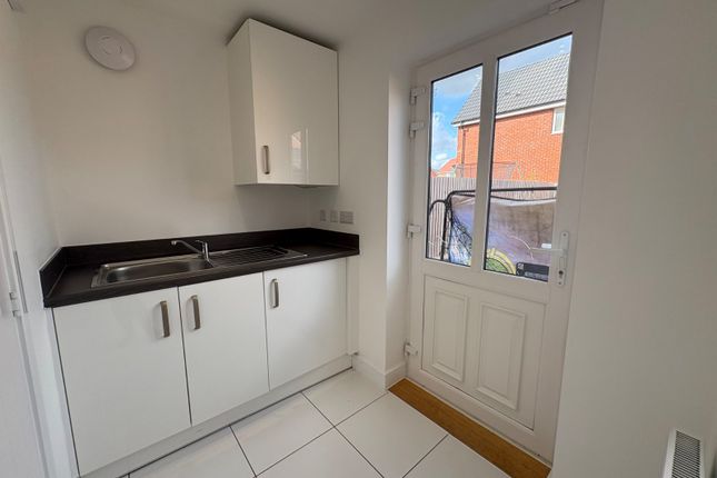 7, Baxter Close, Nottingham photo 5