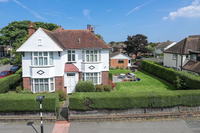 Thumbnail Detached house for sale in 25 Osborne Road, Broadstairs
