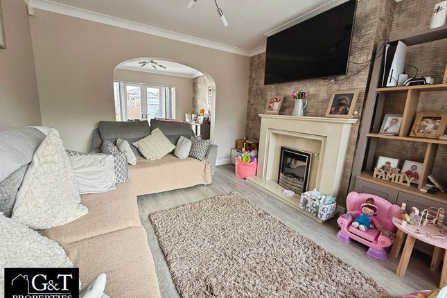 85, Rosemary Crescent, Dudley photo 3