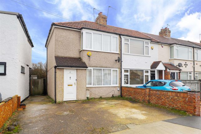 End terrace house for sale in Lynhurst Crescent, Hillingdon