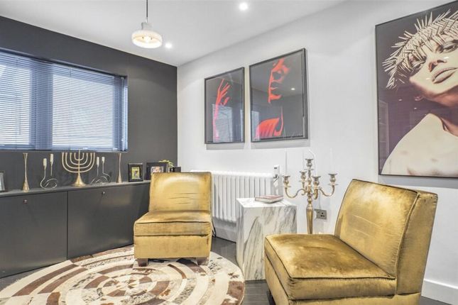 17 Richmond Road, London photo 3