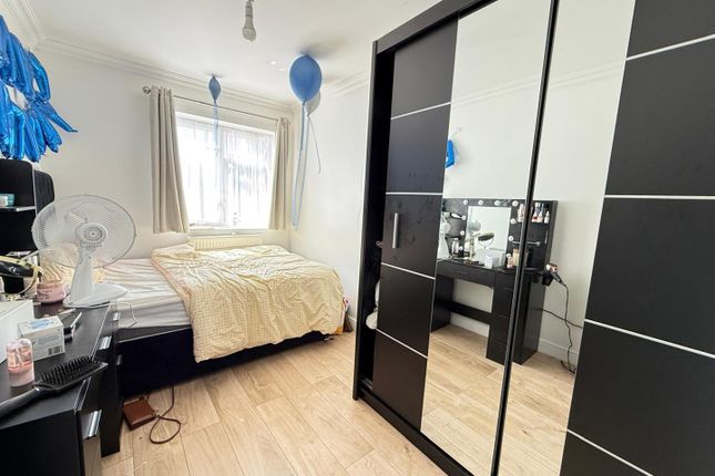 Flat 1, Howard Court, Howard Road, Barking photo 4