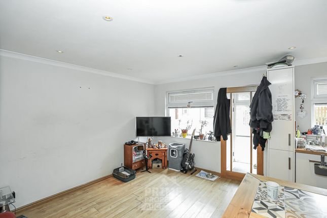 78, Gordon Place, Inverurie photo 4