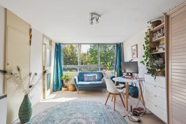 Studio to rent in 45 Howson Terrace, Richmond