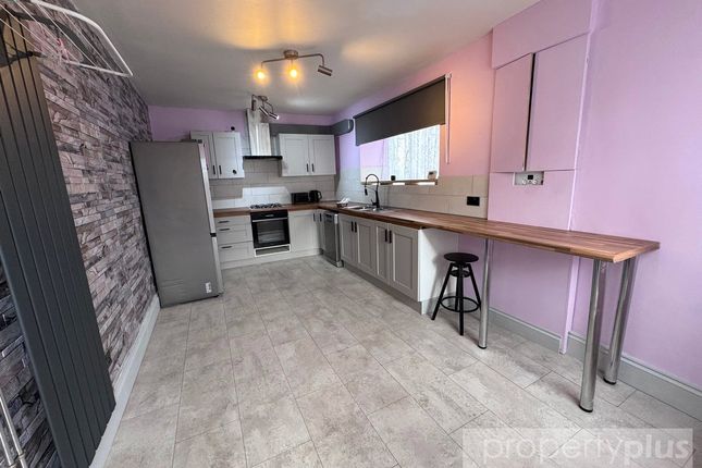 Tenby House, 19, Williams Street, Rhondda Cynon Taff photo 5