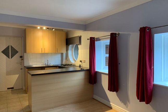 Lounge/Kitchen