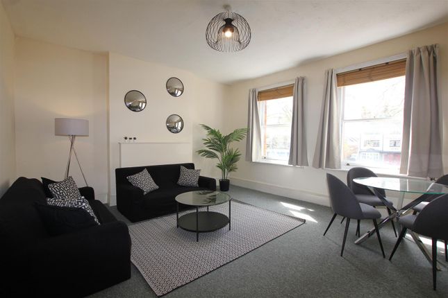 Flat to rent in West End Lane, West Hampstead