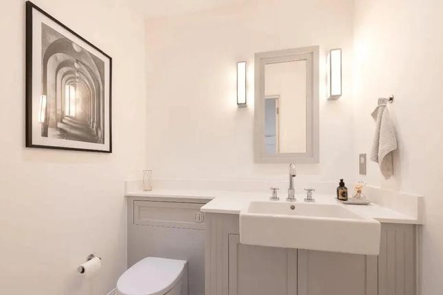 Sassoon Dr 4B  (8).Jpg