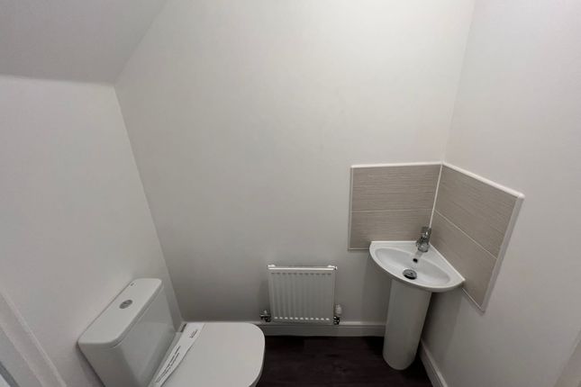 14, Ashton-under-Lyne photo 5