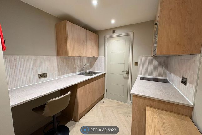Room   Rawdon Road, Maidstone photo 3