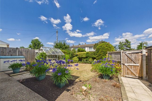 9, Hardings Close, Colchester photo 2