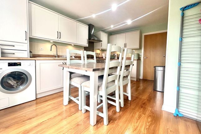 4, Donnington Court, Dudley photo 5