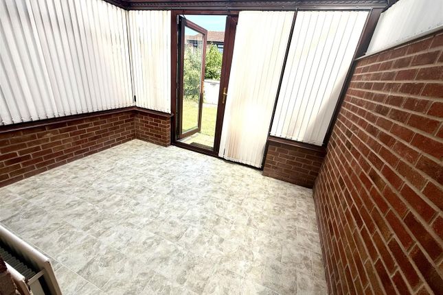 10, Pennine Close, Hereford photo 3