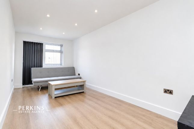 Flat 1, 42, Ruislip Road, Greenford photo 4