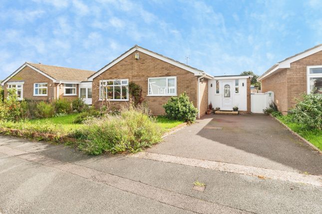 Magnolia Close, Staffordshire photo 2