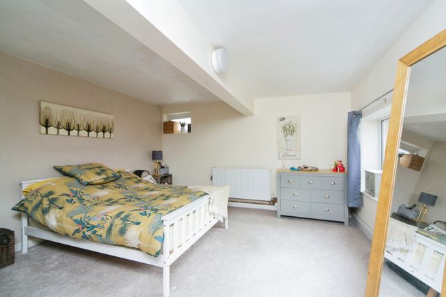Flat 1, 7, York Road, Conwy photo 4