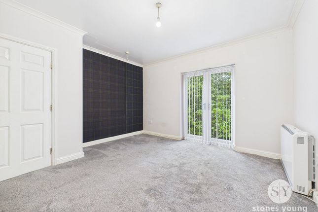 24 Woodlands Corner Lilford Road, Blackburn photo 2