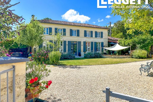 Thumbnail Villa for sale in Mons, Charente-Maritime, Nouvelle-Aquitaine