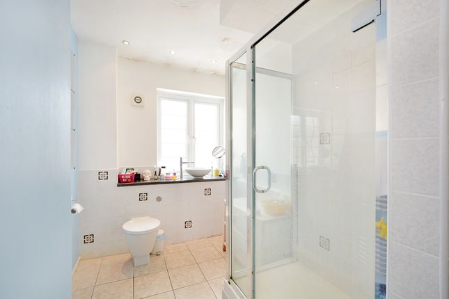 23, Timbrell Place, London photo 3