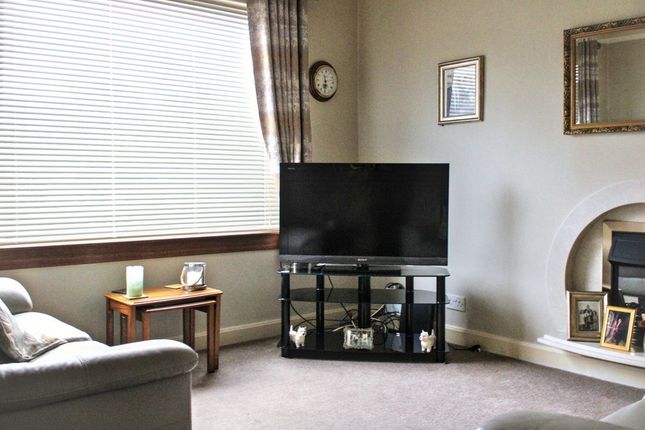 29, Dunmar Crescent, Alloa photo 2