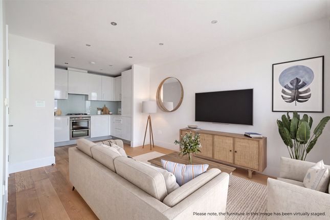 Flat 1, 10, Jamestown Road, London photo 3