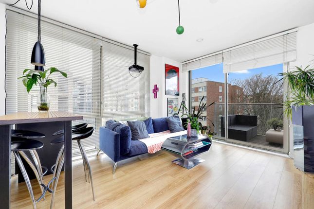 1-bed flat on Mulberry Apartments, Manor House, £400,000