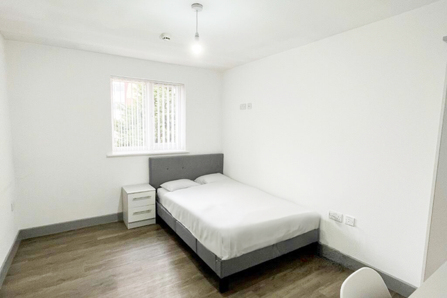 Thumbnail Room to rent in New Chester Road, Birkenhead