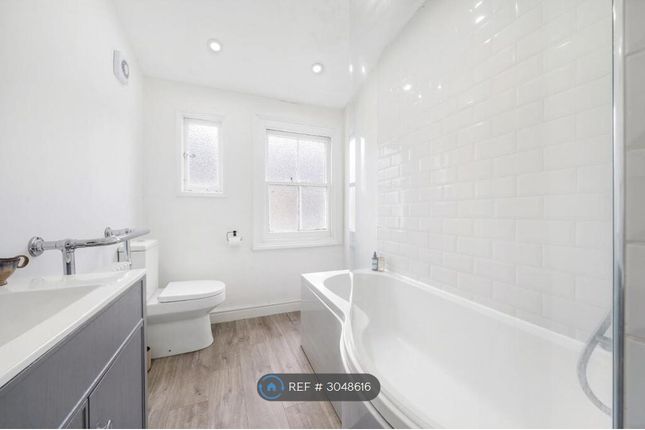 Strathleven Road, Brixton, London photo 5
