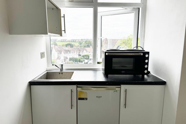 2, Sandringham Road, London photo 2