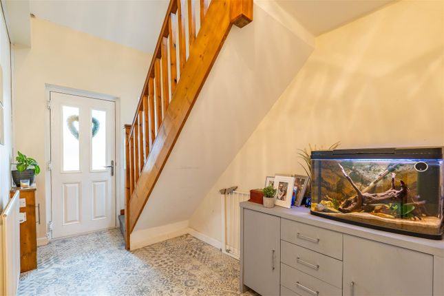 20, Hillside Crescent, Chorley photo 2