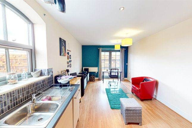 24, Home, Manchester photo 4