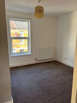 6 Lancaster Place, Lincoln photo 2