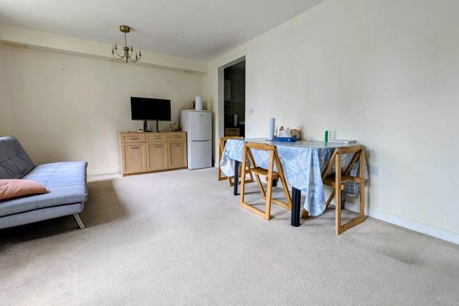 54, Royal Drive, Bordon photo 2