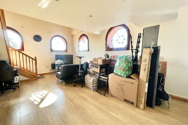 Flat 11, Southwood Water Tower,, Southwood Road, Kent photo 5