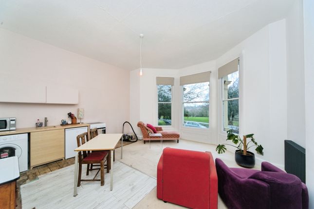 Flat 5/Garrod House 12-14, Charles Road, St. Leonards-on-Sea photo 2