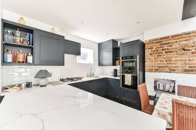 Mews house for sale in Astwood Mews, South Kensington, London