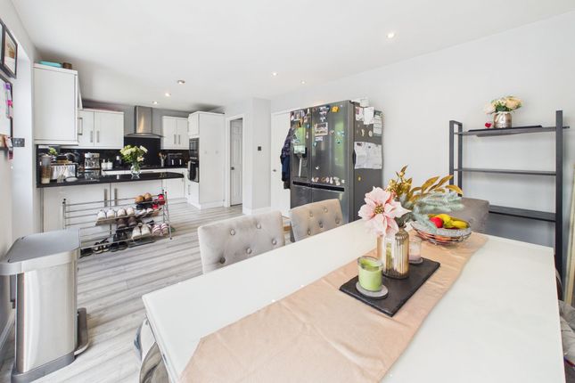 7 Fairways Drive, Nottingham photo 4
