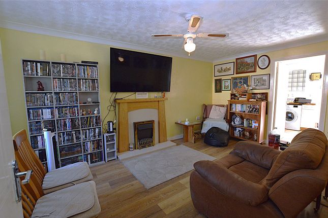 17, Bentley Green, Lancashire photo 3