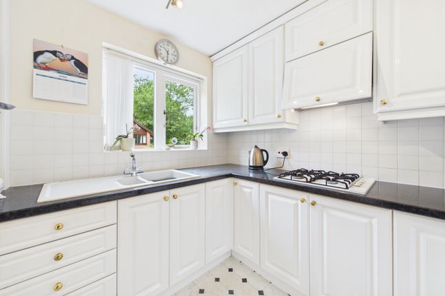 3, Oakbank Court, Sheffield photo 4
