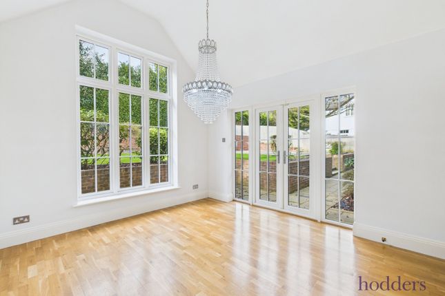 Mulberry House,, Trumpsgreen Road, Surrey photo 3