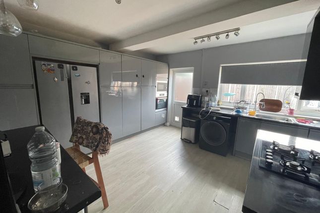 14, Tufnell Grove, Birmingham photo 4