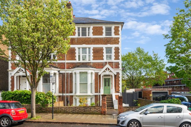 Flat to rent in Wimbledon Park Road, West Hill