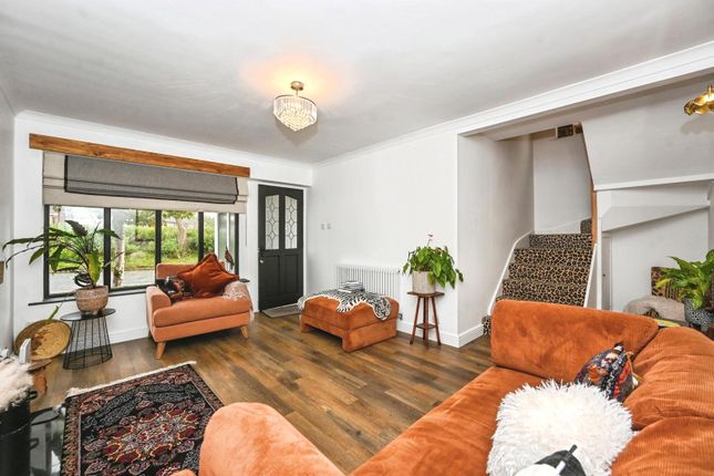 Mapplewell Crescent, Warrington photo 3